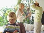 Отношения: Семейные конфликты – при детях?